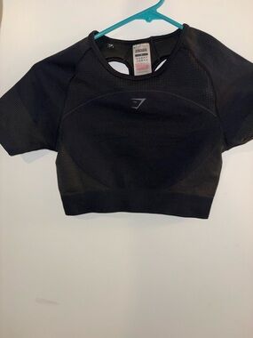 Gymshark Black Short Sleeve Seamless Crop small NWOT open back